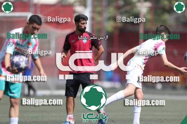 پرسپولیس ۸ - ۱ آرش ری