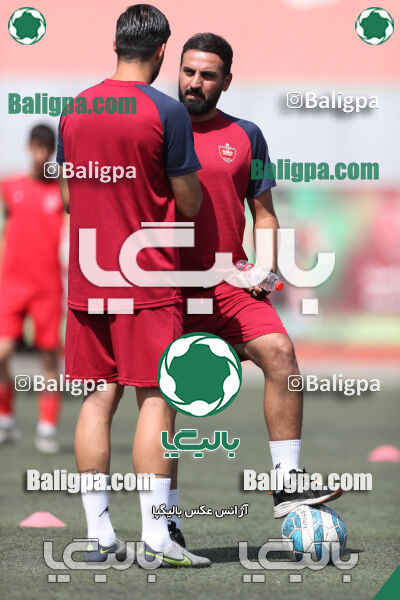 پرسپولیس ۸ - ۱ آرش ری