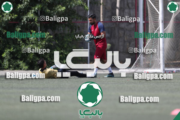 پرسپولیس ۸ - ۱ آرش ری