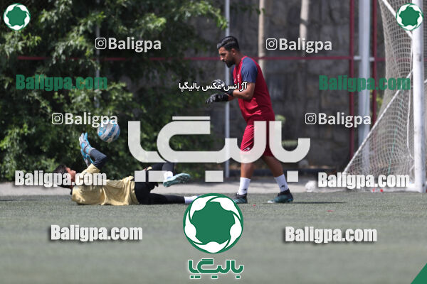 پرسپولیس ۸ - ۱ آرش ری