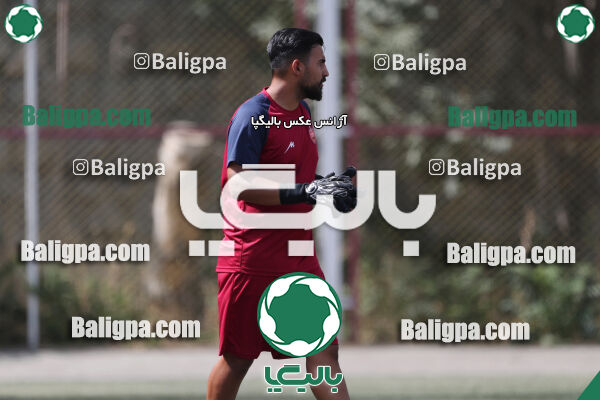 پرسپولیس ۸ - ۱ آرش ری