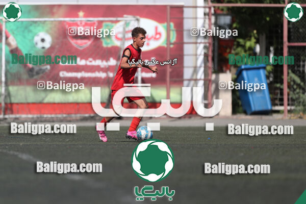 پرسپولیس ۸ - ۱ آرش ری