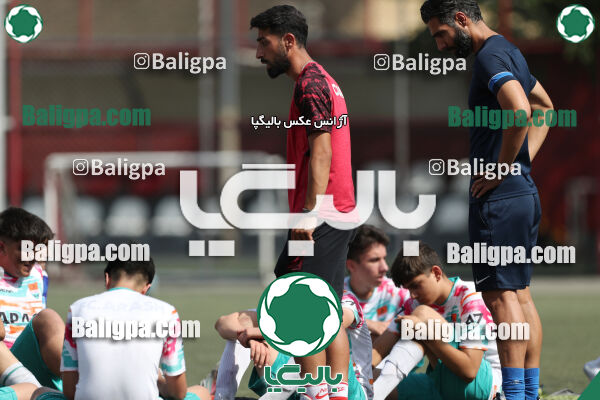 پرسپولیس ۸ - ۱ آرش ری