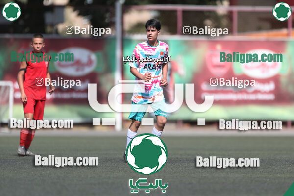 پرسپولیس ۸ - ۱ آرش ری