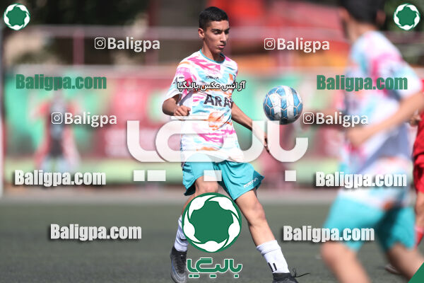 پرسپولیس ۸ - ۱ آرش ری