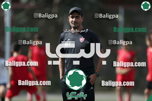 پرسپولیس ۸ - ۱ آرش ری