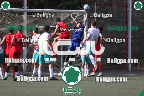 پرسپولیس ۸ - ۱ آرش ری