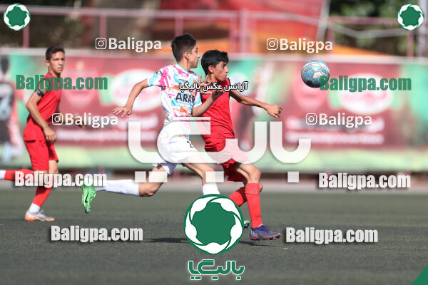 پرسپولیس ۸ - ۱ آرش ری
