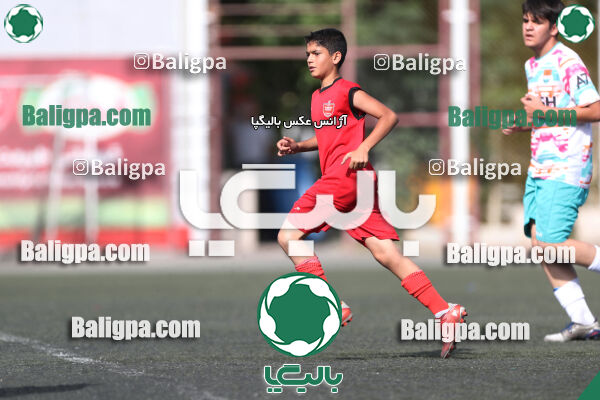 پرسپولیس ۸ - ۱ آرش ری