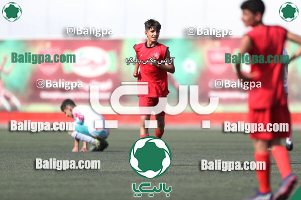 پرسپولیس ۸ - ۱ آرش ری