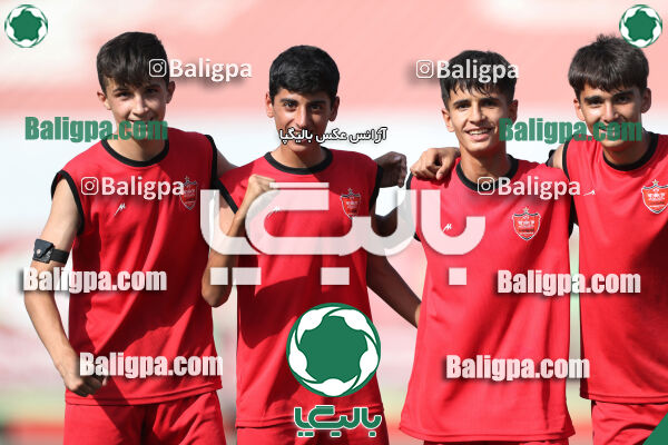 پرسپولیس ۸ - ۱ آرش ری