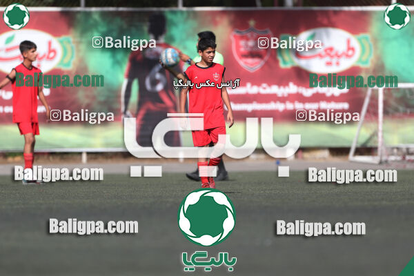 پرسپولیس ۸ - ۱ آرش ری