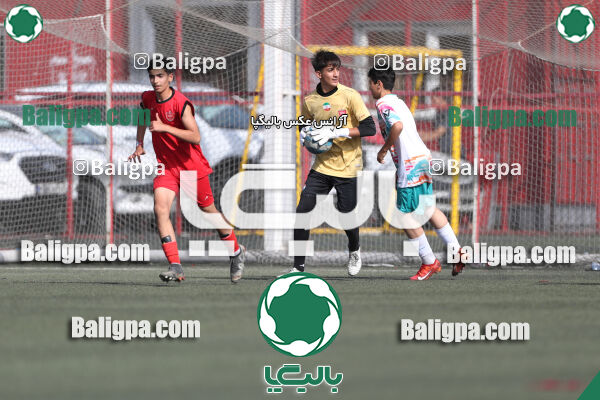 پرسپولیس ۸ - ۱ آرش ری