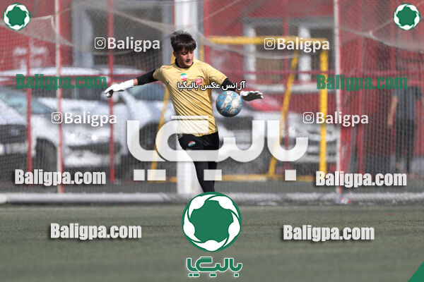پرسپولیس ۸ - ۱ آرش ری