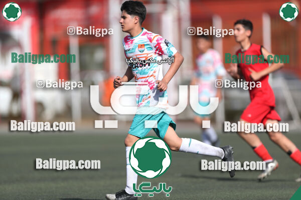 پرسپولیس ۸ - ۱ آرش ری