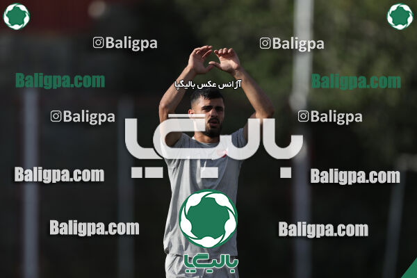 پرسپولیس 2–2 منتخب تهران