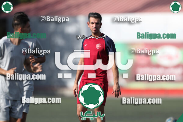 پرسپولیس 2–2 منتخب تهران