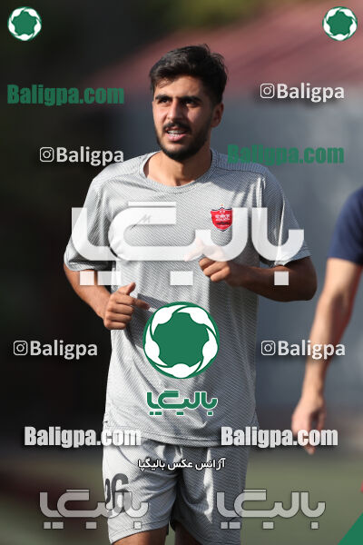 پرسپولیس 2–2 منتخب تهران