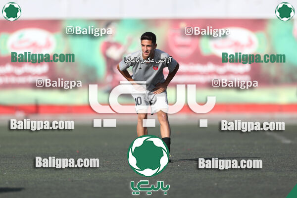 پرسپولیس 2–2 منتخب تهران