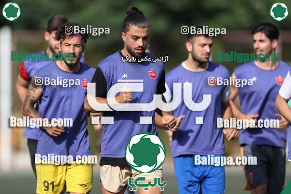 پرسپولیس 2–2 منتخب تهران