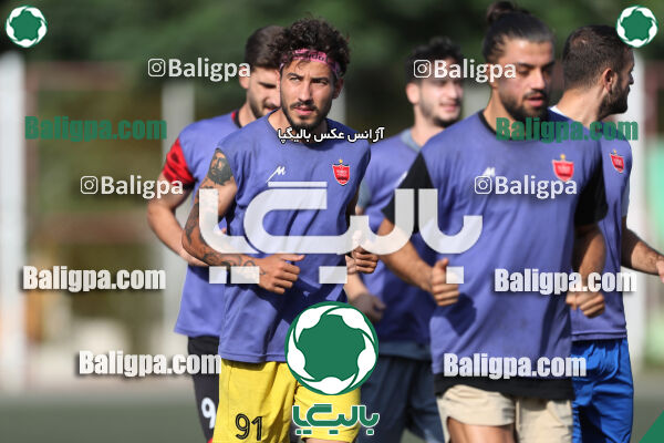 پرسپولیس 2–2 منتخب تهران