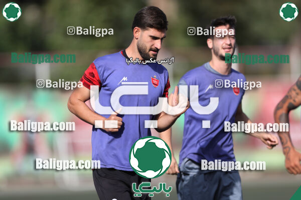 پرسپولیس 2–2 منتخب تهران