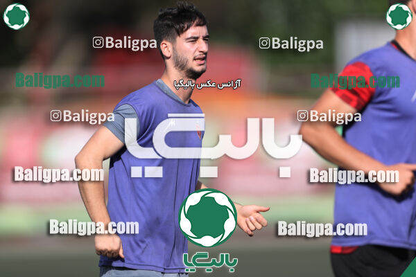 پرسپولیس 2–2 منتخب تهران