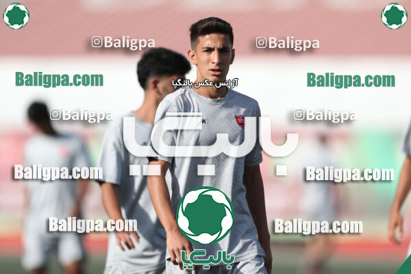 پرسپولیس 2–2 منتخب تهران
