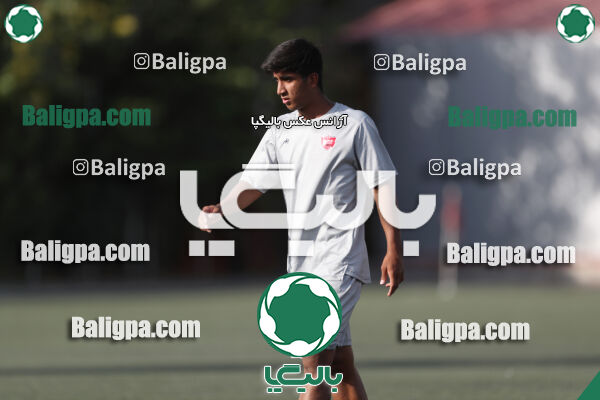 پرسپولیس 2–2 منتخب تهران