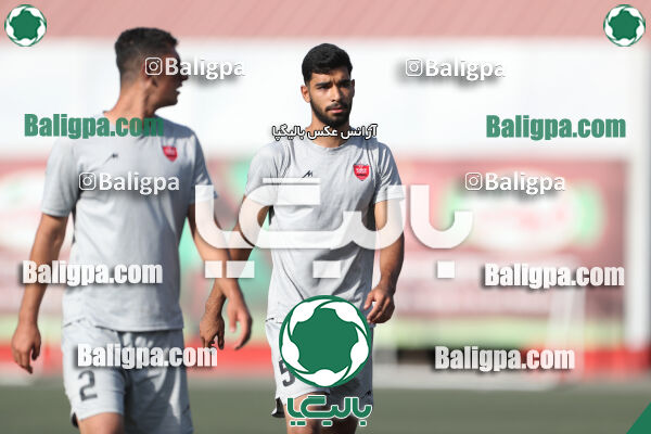 پرسپولیس 2–2 منتخب تهران