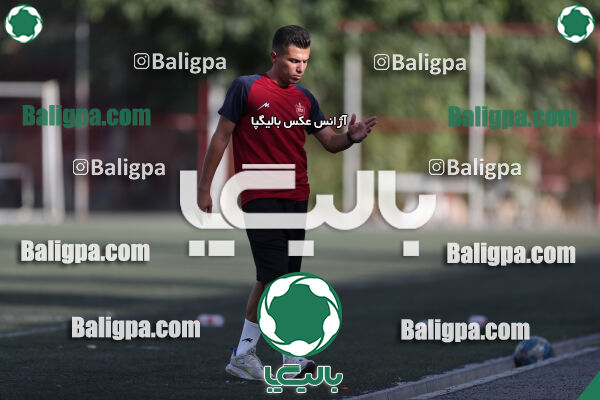 پرسپولیس 2–2 منتخب تهران