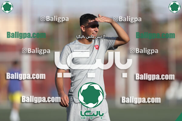 پرسپولیس 2–2 منتخب تهران