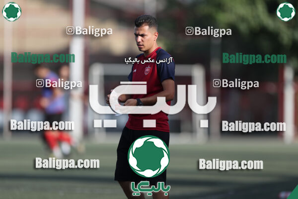 پرسپولیس 2–2 منتخب تهران
