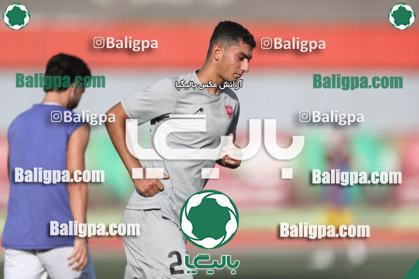 پرسپولیس 2–2 منتخب تهران