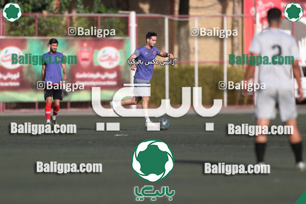 پرسپولیس 2–2 منتخب تهران