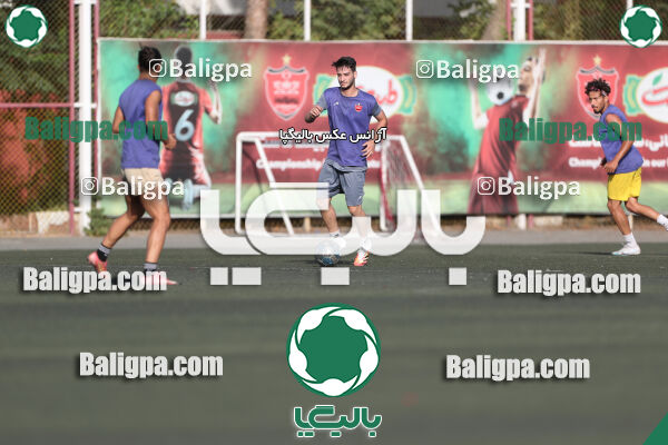 پرسپولیس 2–2 منتخب تهران