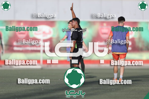 پرسپولیس 2–2 منتخب تهران