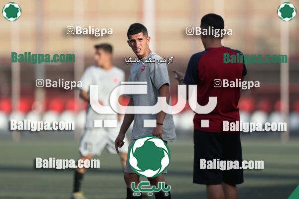 پرسپولیس 2–2 منتخب تهران
