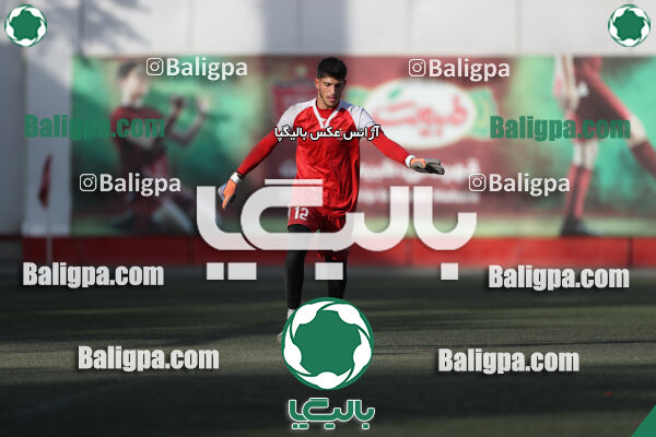 پرسپولیس 2–2 منتخب تهران