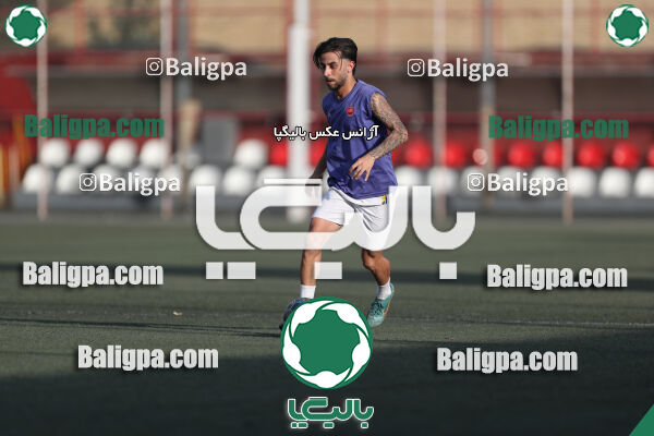 پرسپولیس 2–2 منتخب تهران