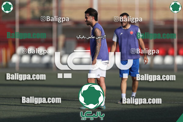 پرسپولیس 2–2 منتخب تهران
