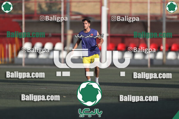 پرسپولیس 2–2 منتخب تهران