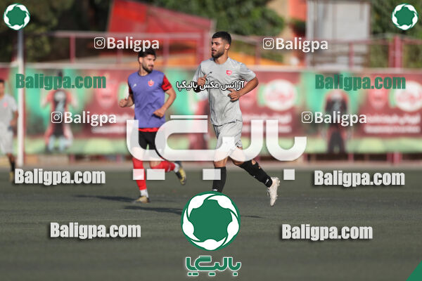 پرسپولیس 2–2 منتخب تهران
