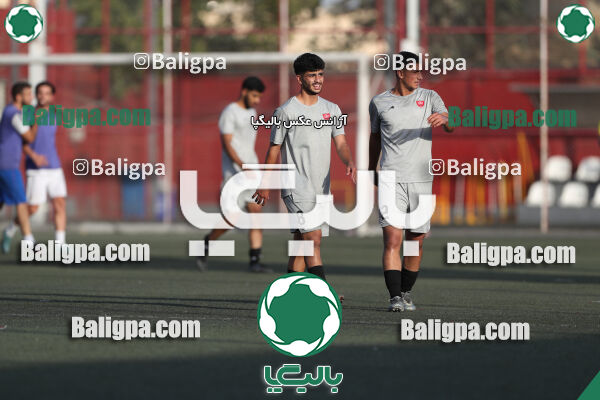 پرسپولیس 2–2 منتخب تهران