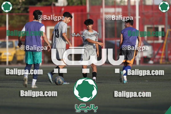 پرسپولیس 2–2 منتخب تهران
