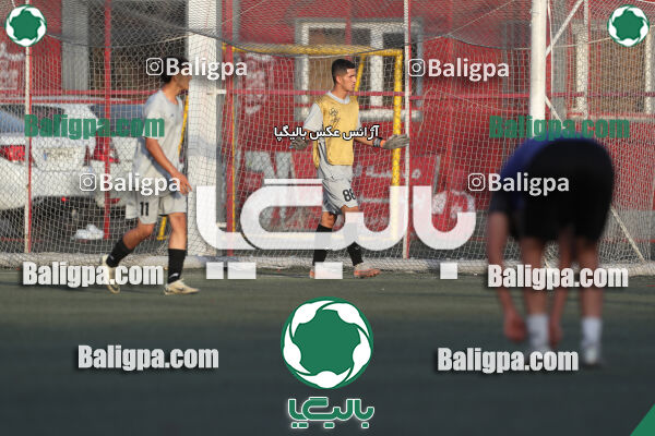 پرسپولیس 2–2 منتخب تهران