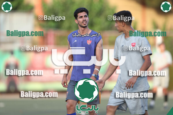پرسپولیس 2–2 منتخب تهران