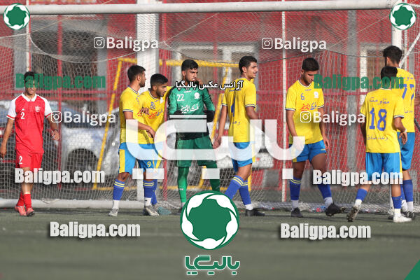 پرسپولیس 2–2 مقاومت
