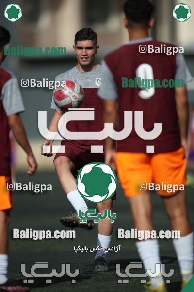 نارنجی پوشان کوهسار 1–1 هوادار