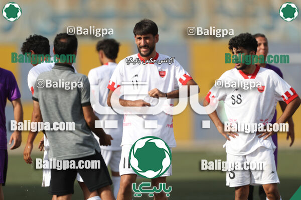 هوادار 1–2 پرسپولیس